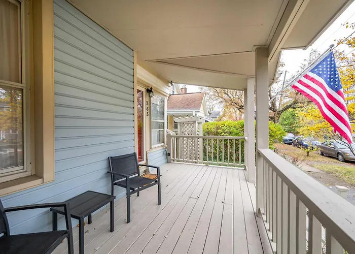 Clintonville Charm Holiday home *
